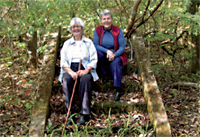 Elizabeth Amanecer and Donna Miner, Tissue family
descendants, on the farmhouse steps in 2010.